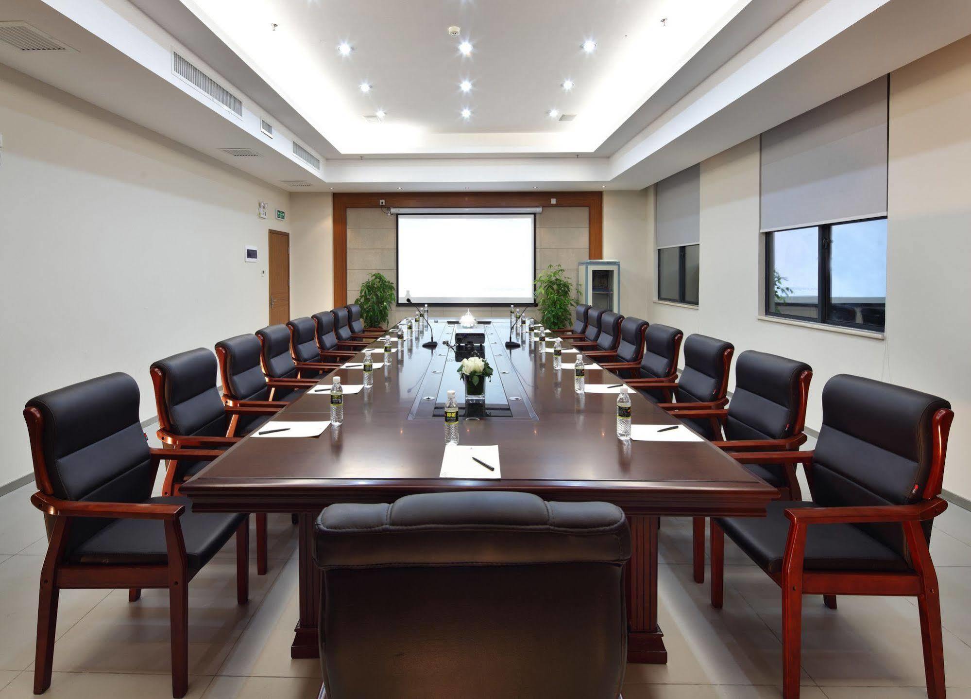Gentle Grown Sanya Seashore Hotel מראה חיצוני תמונה